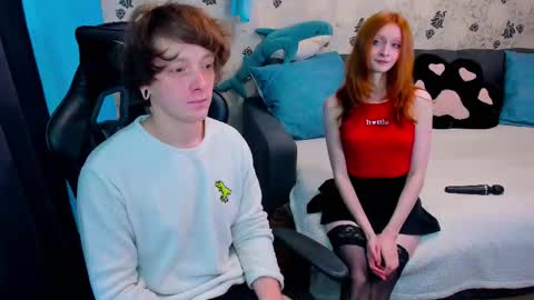 Snapshot of laksmrrr chatting on 11-17-25, 09:48 Lu Alex online show from 11-17-25, 09:48