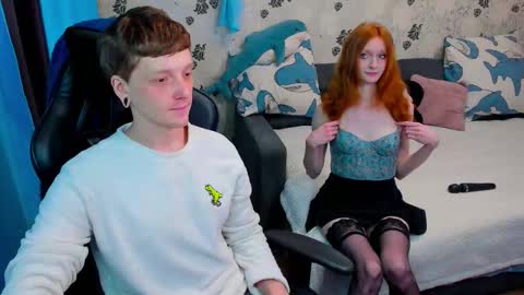 Snapshot of laksmrrr chatting on 12-22-25, 06:54 Lu Alex online show from 12-22-25, 06:54