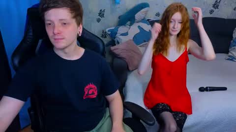 Snapshot of laksmrrr chatting on 02-19-26, 10:22 Lu Alex online show from 02-19-26, 10:22