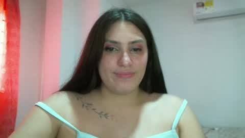 laura gomez online show from 12-04-24, 06:06