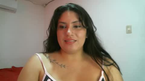 laura gomez online show from 02-01-25, 05:37