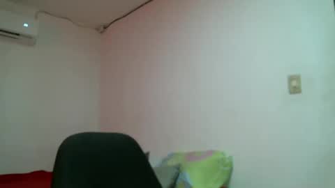 laura gomez online show from 02-11-25, 06:55