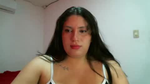 laura gomez online show from 02-15-25, 04:23