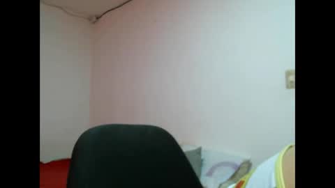 laura gomez online show from 02-17-25, 04:37