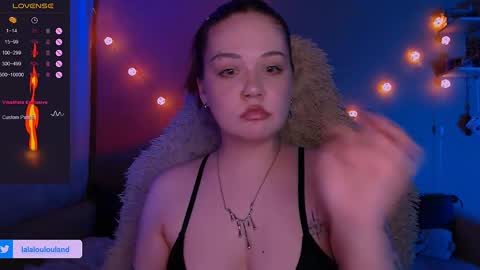 Snapshot of lala_loulou chatting on 02-23-25, 07:07 Nicky online show from 02-23-25, 07:07