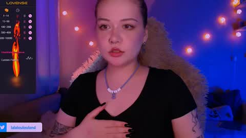 Snapshot of lala_loulou chatting on 03-09-25, 04:49 Nicky online show from 03-09-25, 04:49