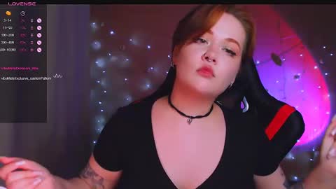 Snapshot of lala_loulou chatting on 06-13-26, 06:17 Nicky online show from 06-13-26, 06:17