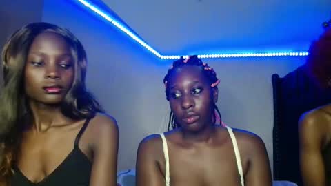 Lalisa online show from 04-15-26, 09:15