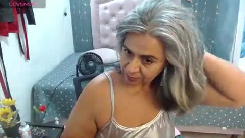 Snapshot of lalisha_96 chatting on 07-10-26, 12:26 lalisha online show from 07-10-26, 12:26