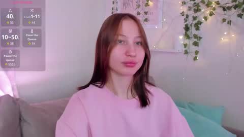 Snapshot of lallycute chatting on 01-12-26, 12:32 Lali online show from 01-12-26, 12:32