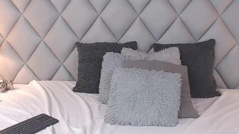 Laly Castro online show from 02-05-25, 11:06