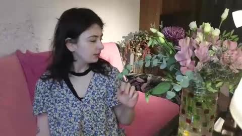 Snapshot of lama111111mama chatting on 12-11-24, 12:44 I work 5PM to 9 PM EST New York online show from 12-11-24, 12:44