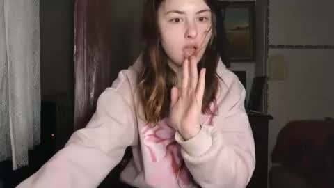 Snapshot of lama111111mama chatting on 01-15-26, 10:35 I work 5PM to 9 PM EST New York online show from 01-15-26, 10:35