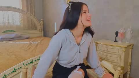 Emily online show from 05-05-26, 04:42