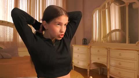 Emily online show from 05-22-26, 03:02