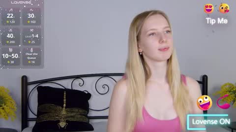 Snapshot of lana__j chatting on 11-13-25, 09:14 Liana online show from 11-13-25, 09:14