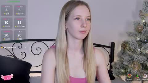 Snapshot of lana__j chatting on 12-19-25, 09:11 Liana online show from 12-19-25, 09:11