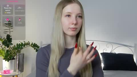 Snapshot of lana__j chatting on 02-01-26, 01:20 Liana online show from 02-01-26, 01:20