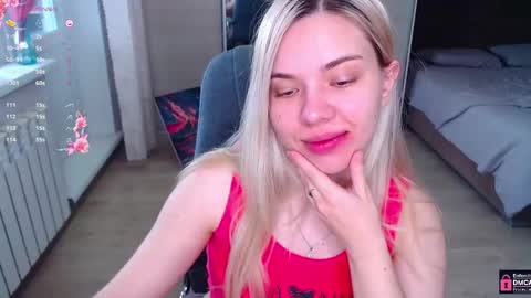 Snapshot of lana__nova chatting on 05-17-26, 06:55 Lana online show from 05-17-26, 06:55