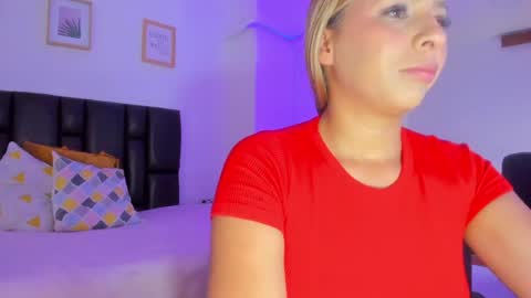 Snapshot of lana__rosse chatting on 05-20-26, 05:30 Lana online show from 05-20-26, 05:30