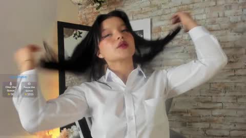  Lana  online show from 02-02-25, 11:51