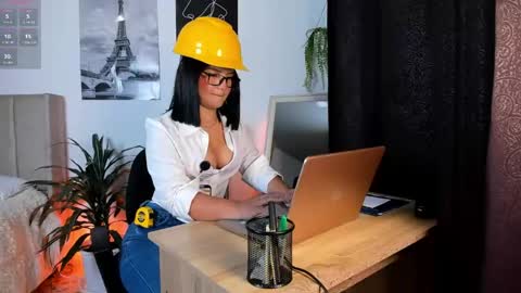 Snapshot of lana_beket_ chatting on 05-07-26, 12:38 Lana online show from 05-07-26, 12:38