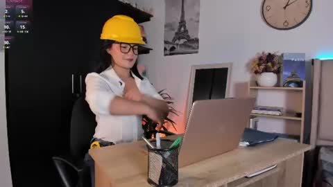  Lana  online show from 07-10-26, 07:05