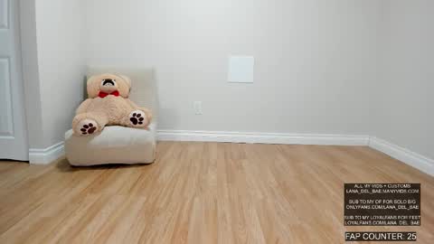 Snapshot of lana_del_bae chatting on 03-10-26, 02:16 Lana Del Bae online show from 03-10-26, 02:16