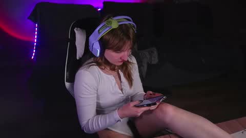 Snapshot of lana_del_kay chatting on 11-06-25, 07:59 Kay online show from 11-06-25, 07:59