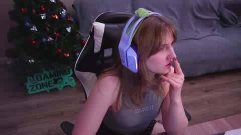 Snapshot of lana_del_kay chatting on 01-09-26, 08:32 Kay online show from 01-09-26, 08:32