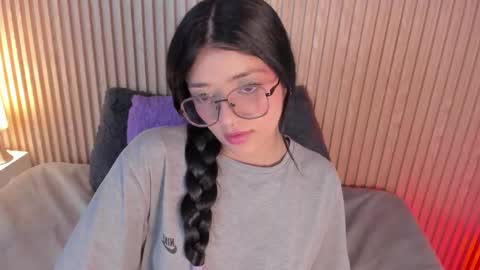 ... .          . ... online show from 11-19-25, 02:39