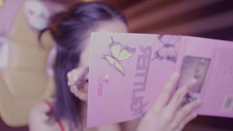 Lana online show from 10-07-25, 12:19