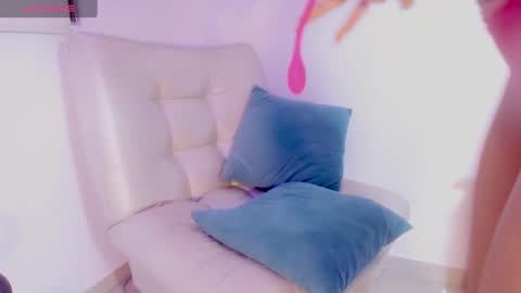 Snapshot of lana_hil chatting on 01-09-25, 05:23 LANA online show from 01-09-25, 05:23