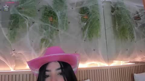 Snapshot of lana_lann chatting on 10-11-25, 11:20 lana_lann online show from 10-11-25, 11:20