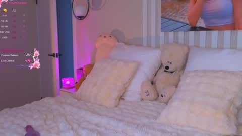Snapshot of lana_me chatting on 01-10-25, 05:26 Milana online show from 01-10-25, 05:26