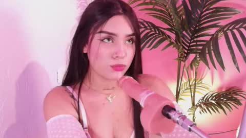 LANA online show from 10-31-25, 04:02