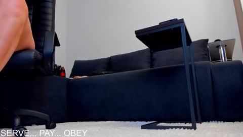 Snapshot of lana_vip chatting on 02-23-25, 05:12 Lana VIP online show from 02-23-25, 05:12