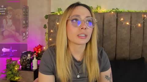 Snapshot of lanaamills chatting on 02-24-26, 09:13 Lana online show from 02-24-26, 09:13