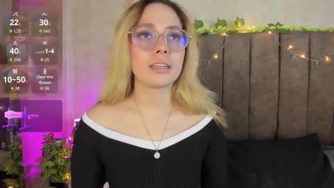 Snapshot of lanaamills chatting on 02-28-26, 06:25 Lana online show from 02-28-26, 06:25