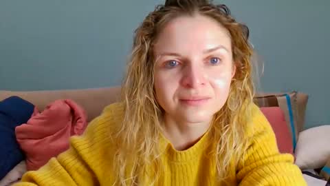 Lana online show from 10-18-25, 12:28