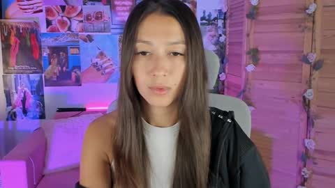 Snapshot of lanabakers chatting on 02-05-25, 02:40 LanaBakers NONUDE MODEL online show from 02-05-25, 02:40