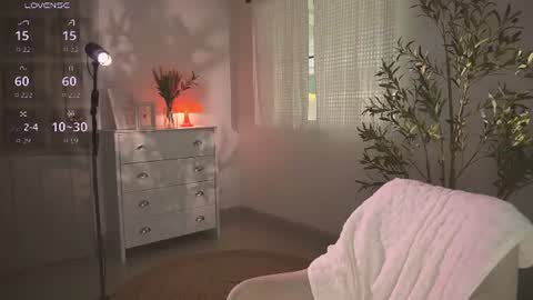 Snapshot of lanabosch chatting on 07-10-26, 12:26 Lana online show from 07-10-26, 12:26