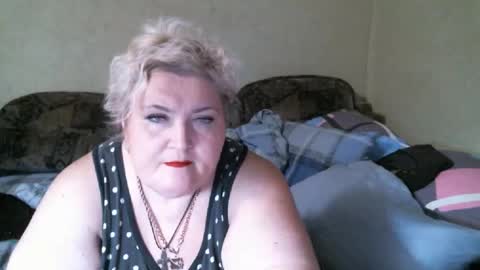 Snapshot of lanacat555 chatting on 09-10-25, 10:32 lanacat555 online show from 09-10-25, 10:32