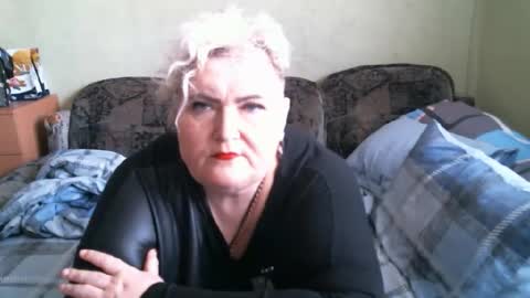 Snapshot of lanacat555 chatting on 09-19-25, 11:00 lanacat555 online show from 09-19-25, 11:00