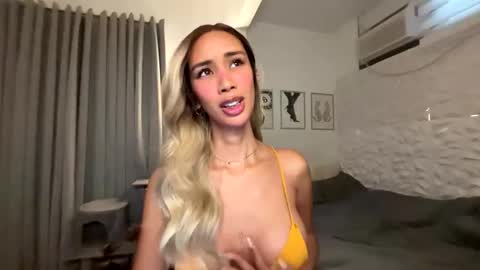 Lana online show from 03-10-26, 01:54