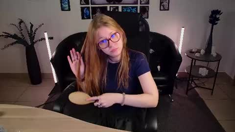 lana online show from 06-20-26, 10:29