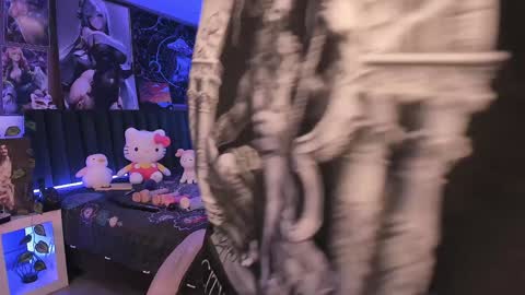 Snapshot of lanakyutt chatting on 01-06-25, 11:31 L A N A online show from 01-06-25, 11:31