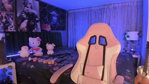 Snapshot of lanakyutt chatting on 01-11-25, 02:30 L A N A online show from 01-11-25, 02:30