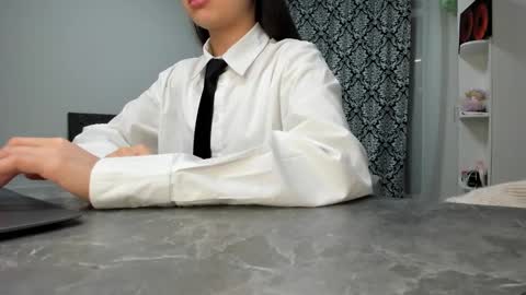 Snapshot of lanalandd chatting on 12-09-24, 10:30 Lana online show from 12-09-24, 10:30