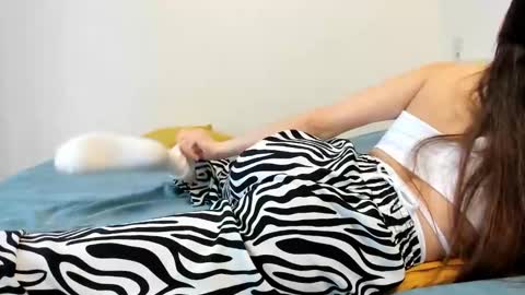 Snapshot of lanalandd chatting on 02-11-25, 11:43 Lana online show from 02-11-25, 11:43